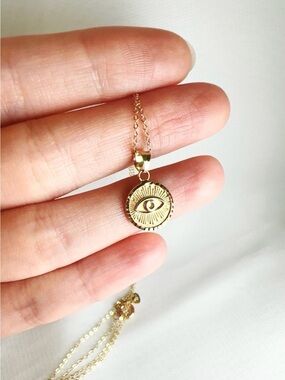 Moon & Meadow 14K italy Yellow Gold Evil Eye Medallion Pendant Necklace, 18"
